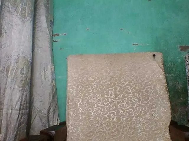 justine33 — BONJOUR , bienvenue chez moi et merci pour visite mon room aujourd'hui et suive moi