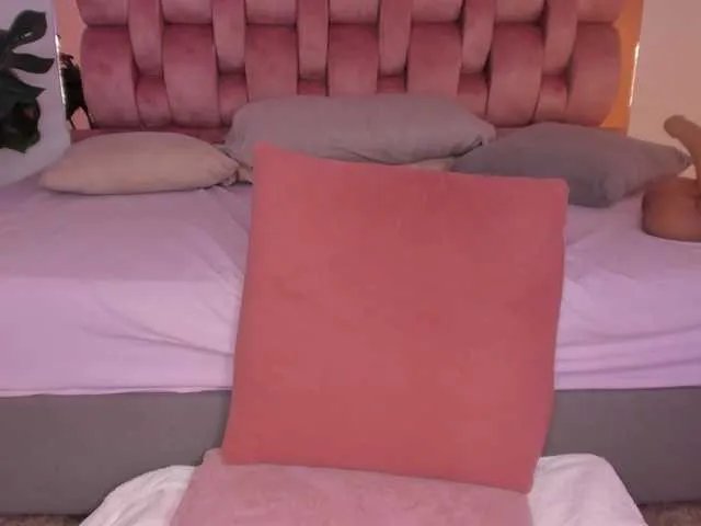 Kahia-swt on BongaCams