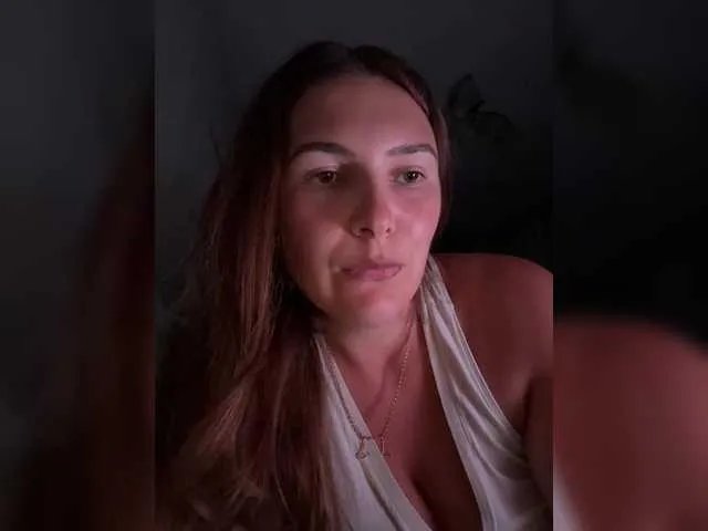 KaraMeld on BongaCams