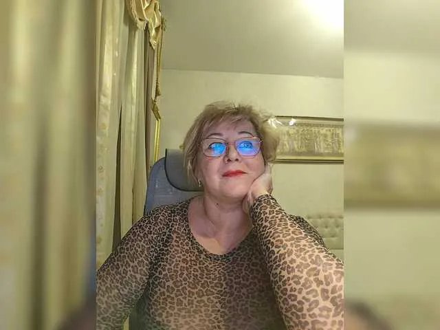 KarinkaSweet on BongaCams