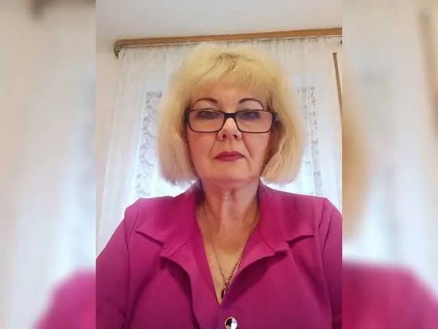 Freechat KASANDRABOLOSHKA on BongaCams