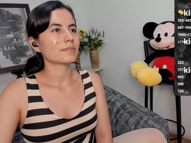 katiae on BongaCams