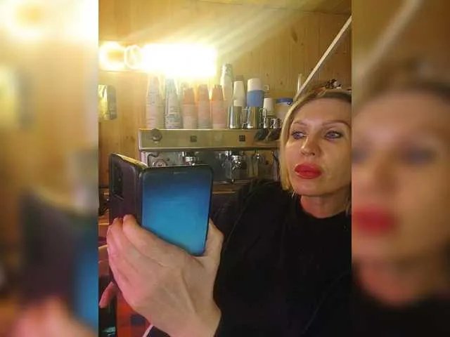 Katriona on BongaCams