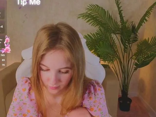 Kiana-White on BongaCams