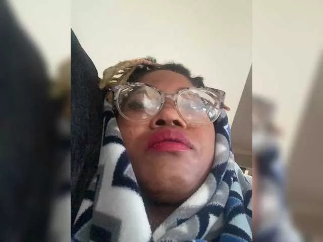 Kiarichikito1 on BongaCams