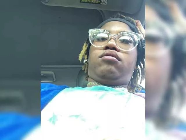 Kiarichikito1 on BongaCams