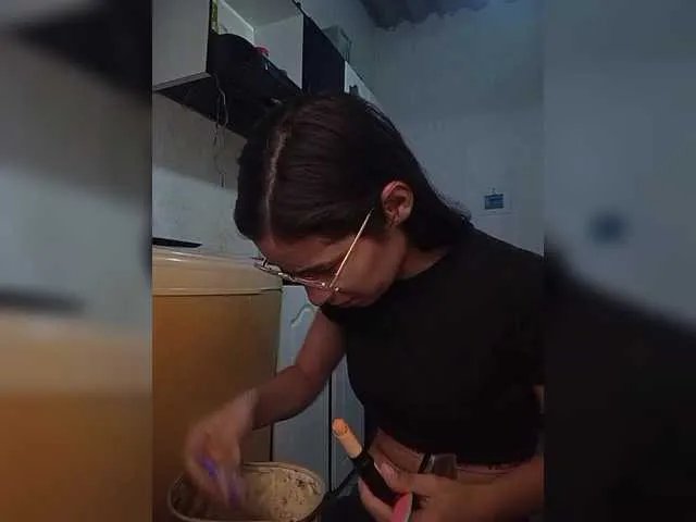 Kingofqueen23 on BongaCams