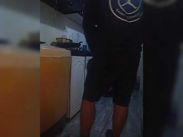 Kingofqueen23 on BongaCams