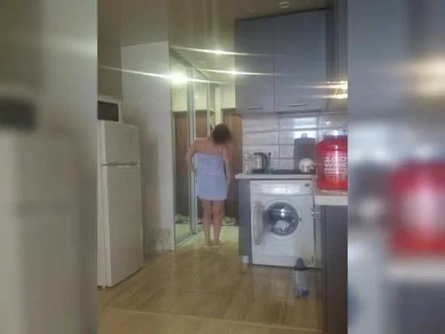 Kira183 on BongaCams