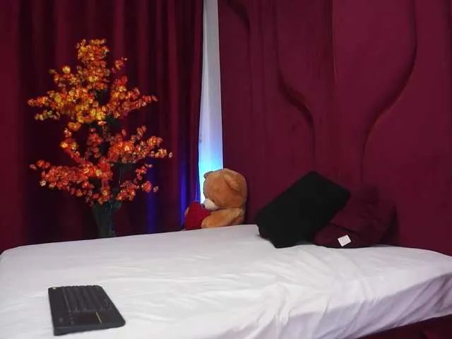 BongaCams KiraDesirex is Freechat KiraDesirex — Freechat on BongaCams