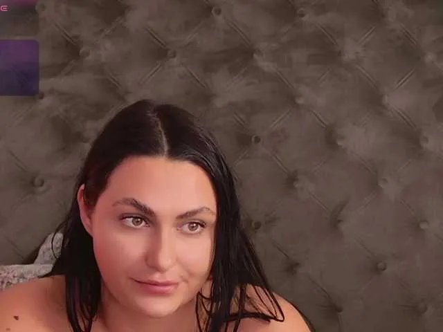 KiraJellylike on BongaCams