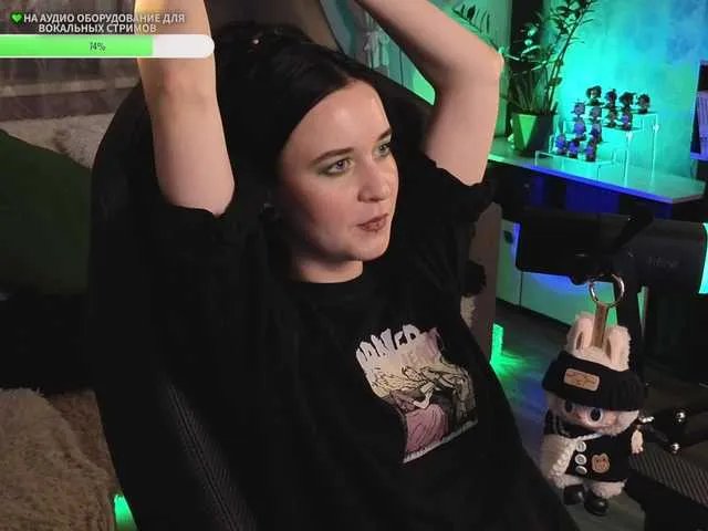 KiraLiLime on BongaCams