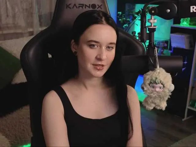 KiraLiLime on BongaCams