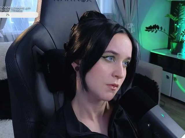 KiraLiLime on BongaCams