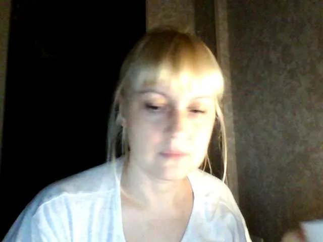 krisss2016 on BongaCams