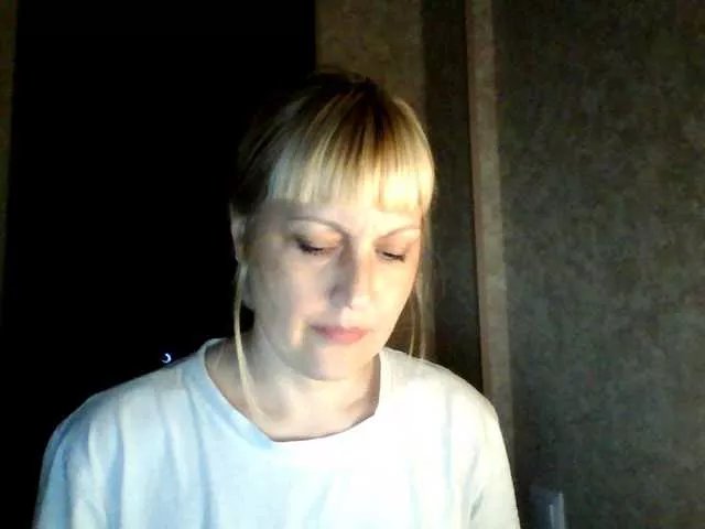 krisss2016 on BongaCams