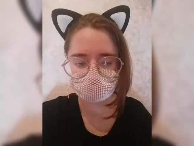 kroshka-meow on BongaCams