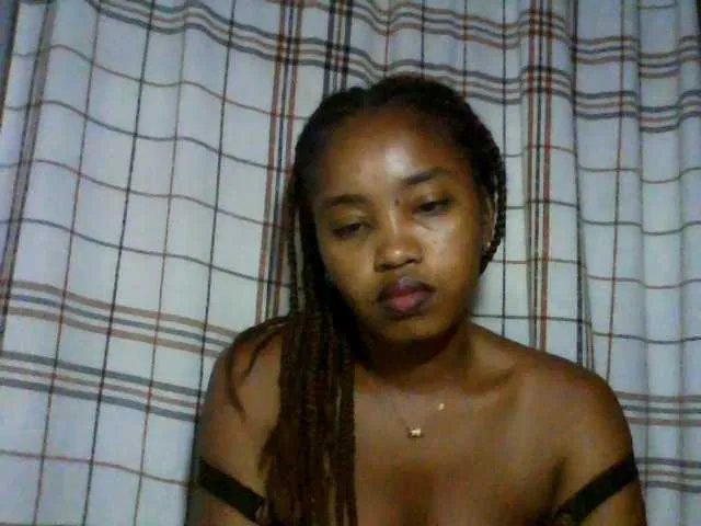 kylie11 on BongaCams