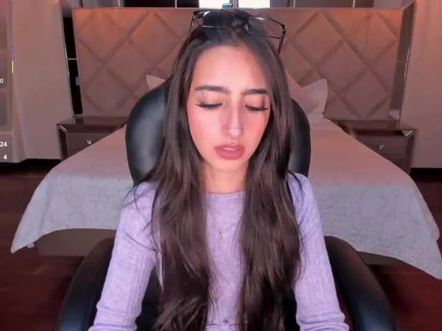 LarisaSmirnov on BongaCams