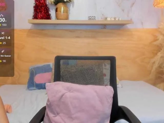 Lasira —  Welcome to my room  Let's have some fun together Goal active --- NAKED + DANCE SEXY 