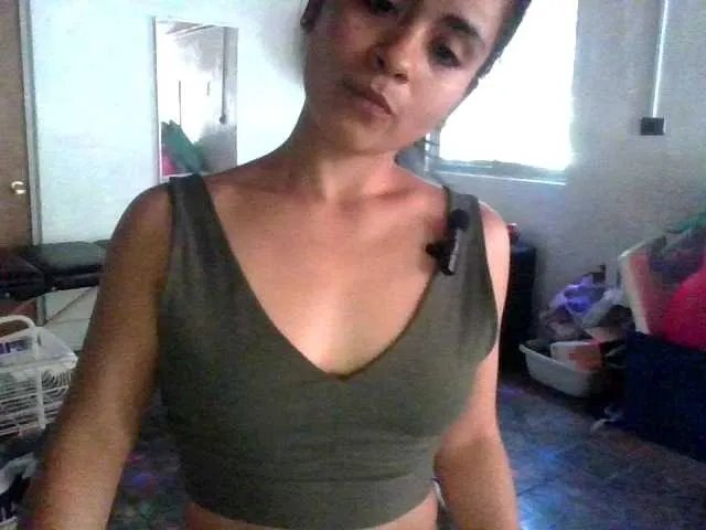 LatinaFit on BongaCams