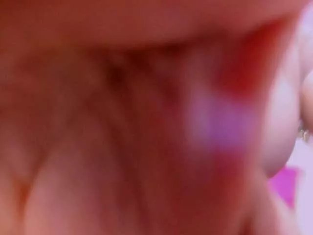 latinvalery on BongaCams