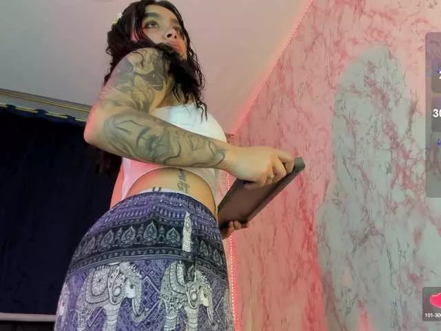 laurencamila1 on BongaCams