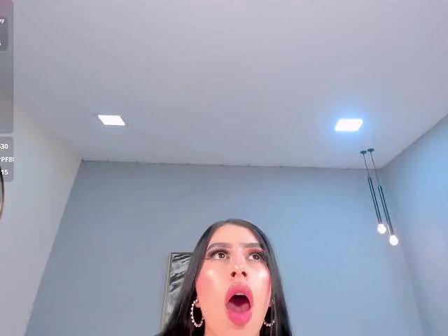 LeahLombardi on BongaCams