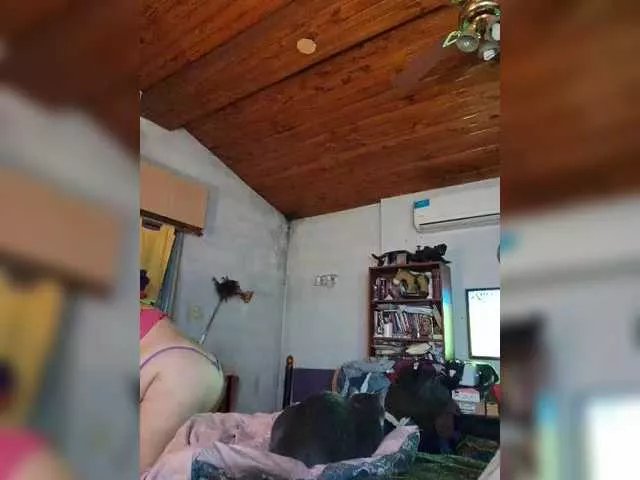 Leoncarpita on BongaCams