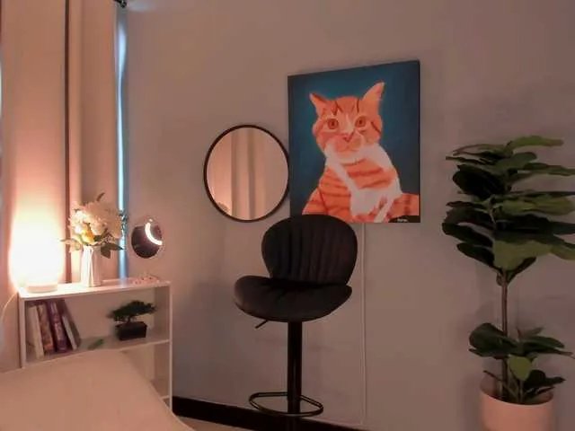 LiaPearce on BongaCams