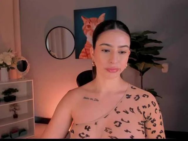 LiaPearce on BongaCams