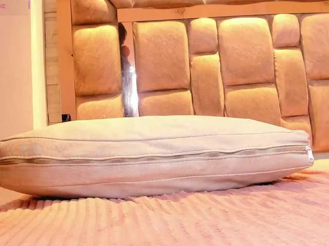 LilianStarfire on BongaCams