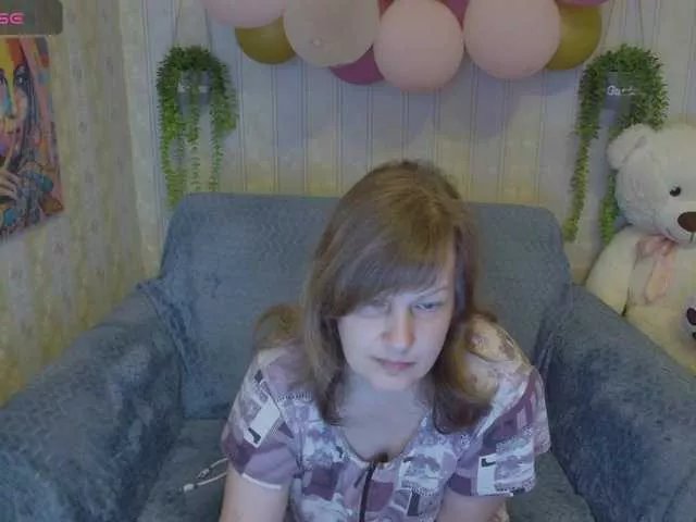 LinaTomingas on BongaCams