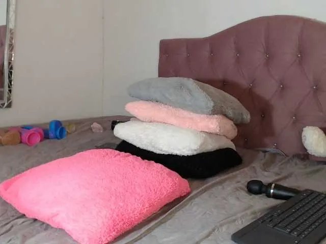 Freechat LINDA599 on BongaCams