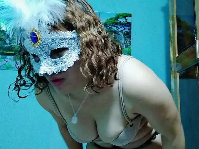 Linhanhsex2k on BongaCams