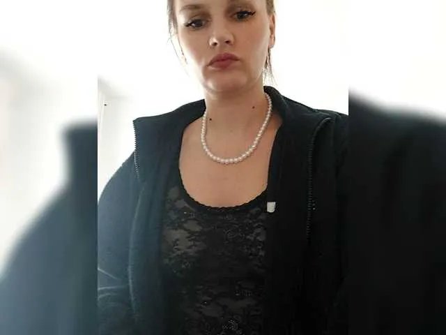 LisaLovHoney on BongaCams