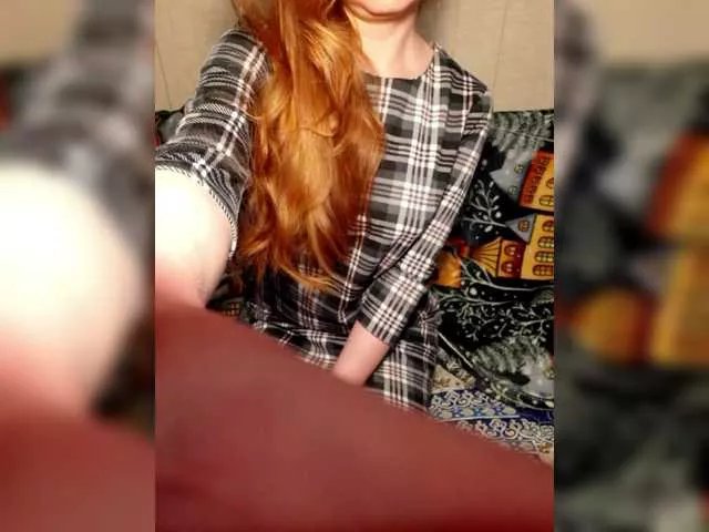 little-pussy3 on BongaCams