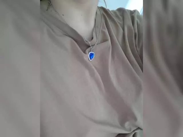 LittleDelora on BongaCams