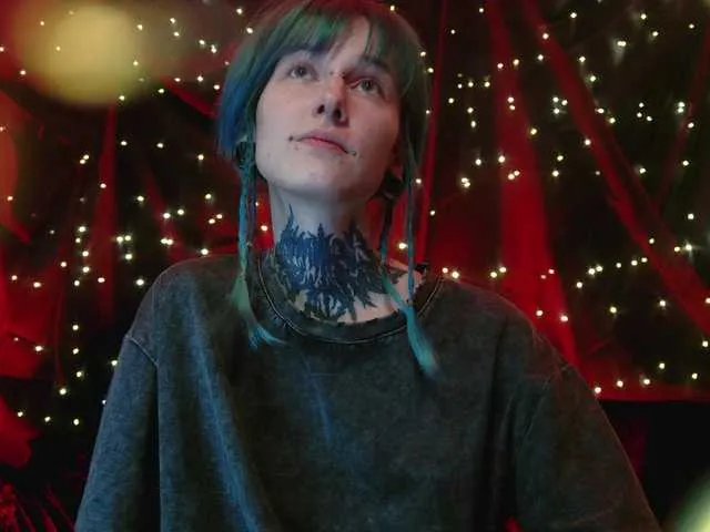 LittleSpaceMouse- on BongaCams