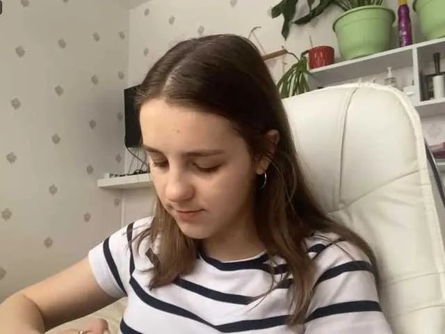 LizetteKhat on BongaCams