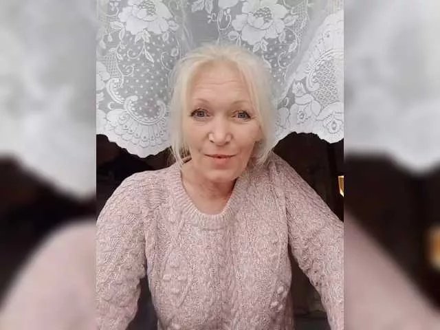 LizSage on BongaCams