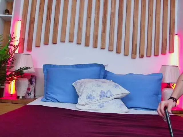 LolaVixen on BongaCams