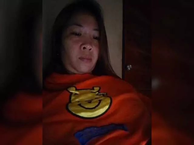 LovelyYna on BongaCams