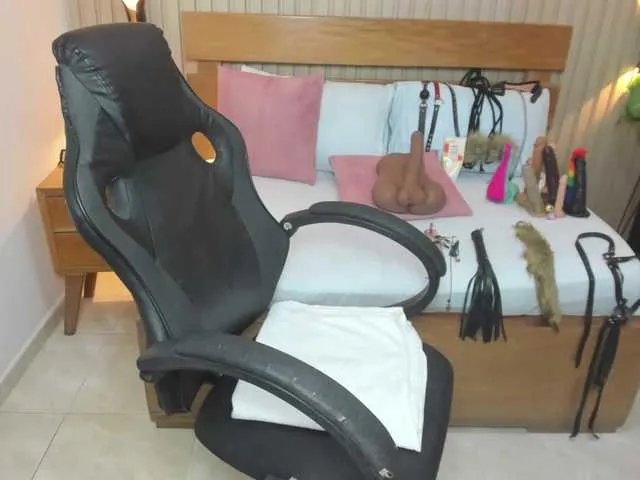 luciana-ballesteros on BongaCams