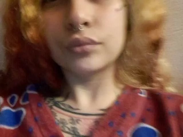 Freechat lucy-dreams69 on BongaCams