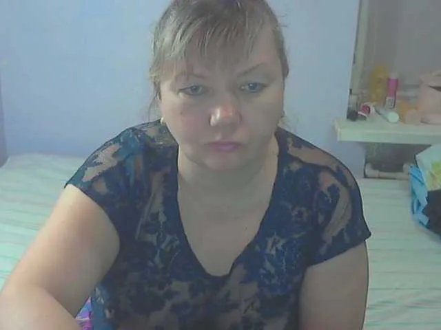 LucyAlexis on BongaCams