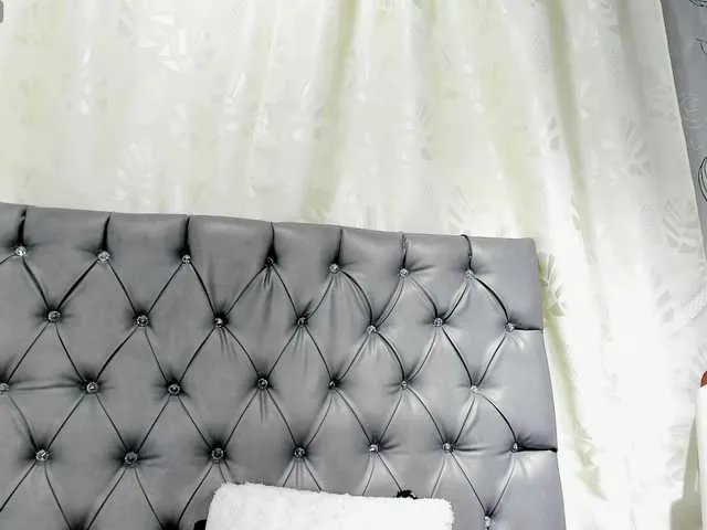lunaeva23 on BongaCams