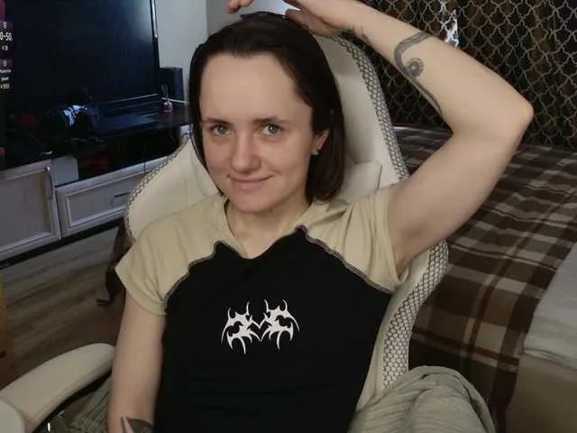 LunaL0ve on BongaCams