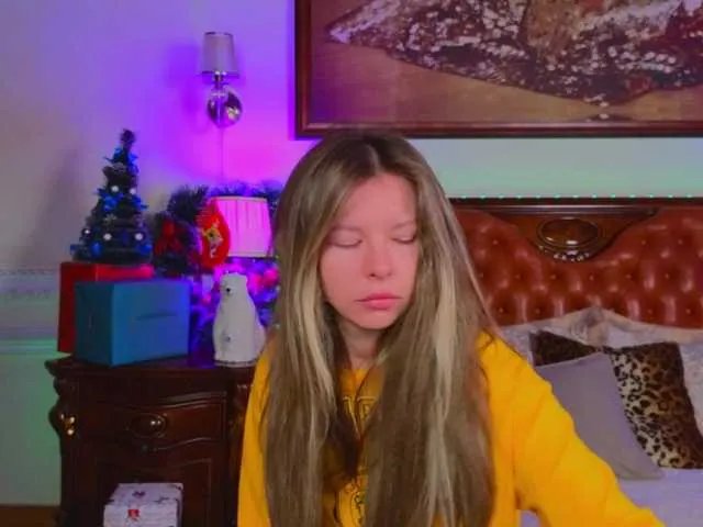 LunaRishi on BongaCams