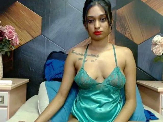 LusciousIndian on BongaCams